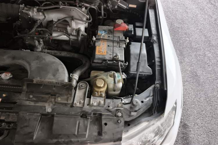 Used Mitsubishi Pajero 2015 3.0L Automatic Elite Overdrive Version China IV Standard Engine Bay Left
