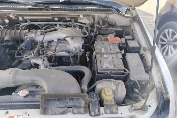Used Mitsubishi Pajero 2015 3.0L Automatic Elite Plus Version China V Standard Engine Bay Left