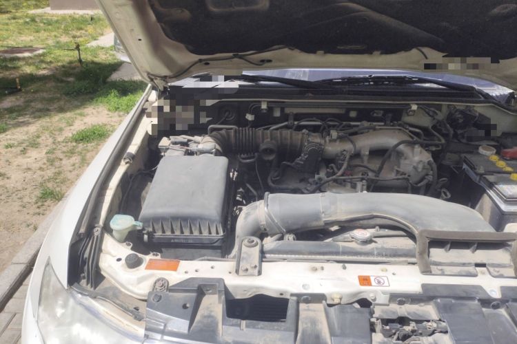 Used Mitsubishi Pajero 2015 3.0L Automatic Elite Edition China IV Standard Engine Bay Right