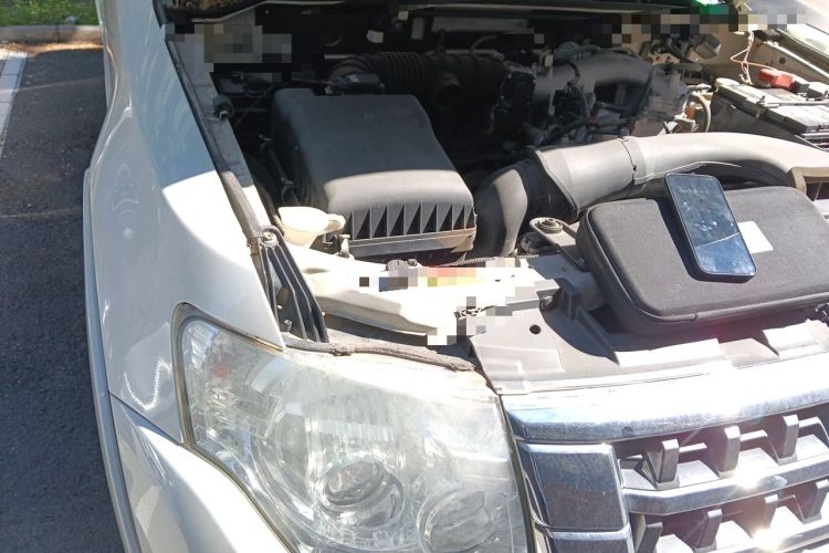 Used Mitsubishi Pajero 2015 3.0L Automatic Elite Plus Version China V Standard Engine Bay Right