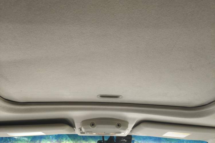 Used Mitsubishi Pajero 2015 3.0L Automatic Elite Edition China IV Standard Headliner