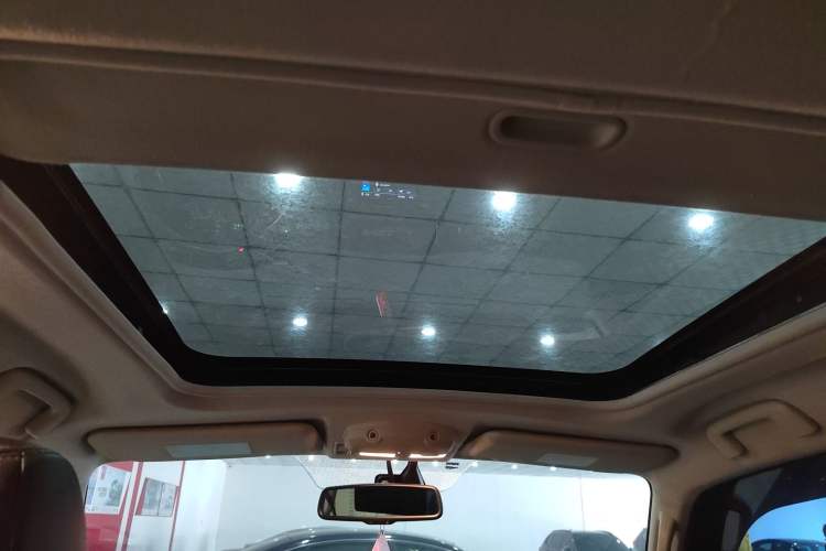 Used Mitsubishi Pajero 2015 3.0L Automatic Elite Plus Version China V Standard Headliner