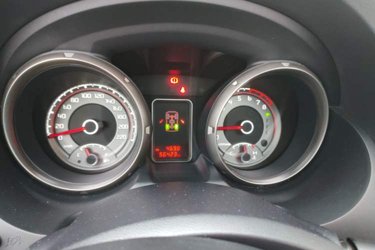Used Mitsubishi Pajero 2015 3.0L Automatic Elite Overdrive Version China IV Standard Instrument Cluster