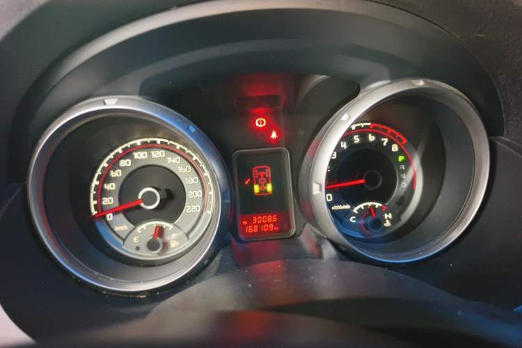 Used Mitsubishi Pajero 2015 3.0L Automatic Elite Overdrive Version China IV Standard Instrument Cluster