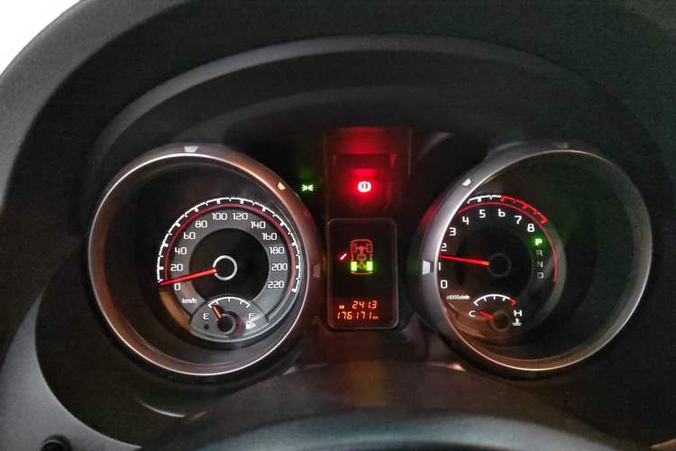 Used Mitsubishi Pajero 2015 3.0L Automatic Elite Plus Version China V Standard Instrument Cluster