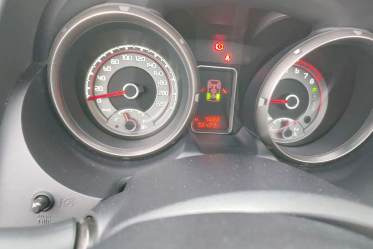 Used Mitsubishi Pajero 2015 3.0L Automatic Elite Overdrive Version China IV Standard Odometer Close Up
