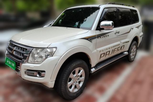 Used Mitsubishi Pajero 2015 3.0L Automatic Elite Overdrive Version China IV Standard