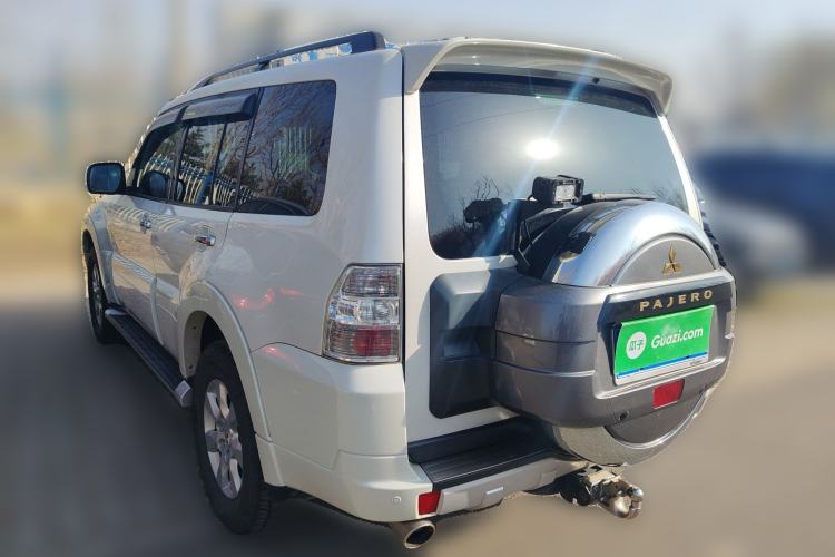 Used Mitsubishi Pajero 2015 3.0L Automatic Elite Plus Version China V Standard Rear Left 45 Deg