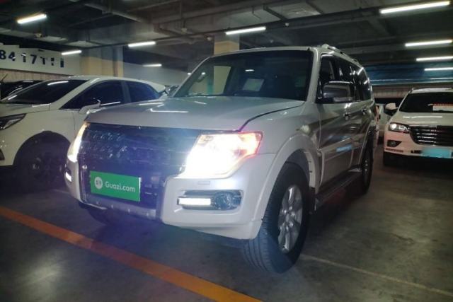 Used Mitsubishi Pajero 2015 3.0L Automatic Elite Edition China V Standard