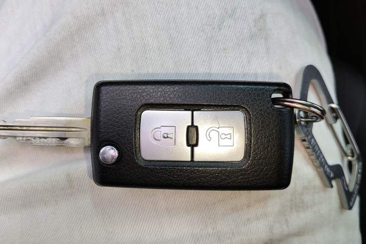 Used Mitsubishi Pajero 2015 3.0L Automatic Luxury Version China V Standard Vehicle Key