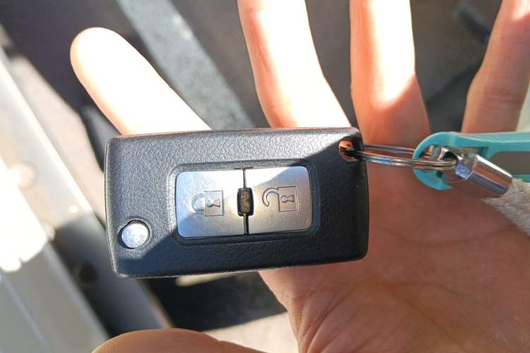 Used Mitsubishi Pajero 2015 3.0L Automatic Elite Plus Version China V Standard Vehicle Key