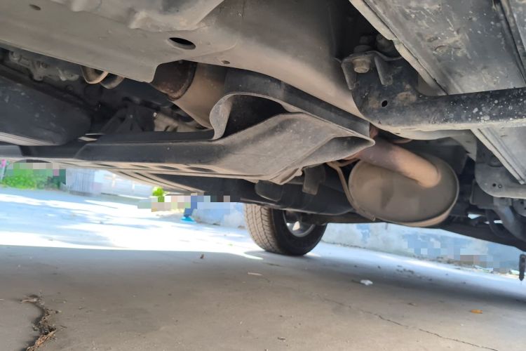 Used Mitsubishi Pajero 2015 3.0L Automatic Luxury Version China V Standard Chassis Front Left