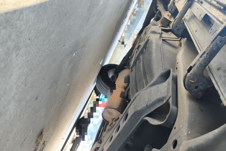 Used Mitsubishi Pajero 2015 3.0L Automatic Luxury Version China V Standard Chassis Front Right