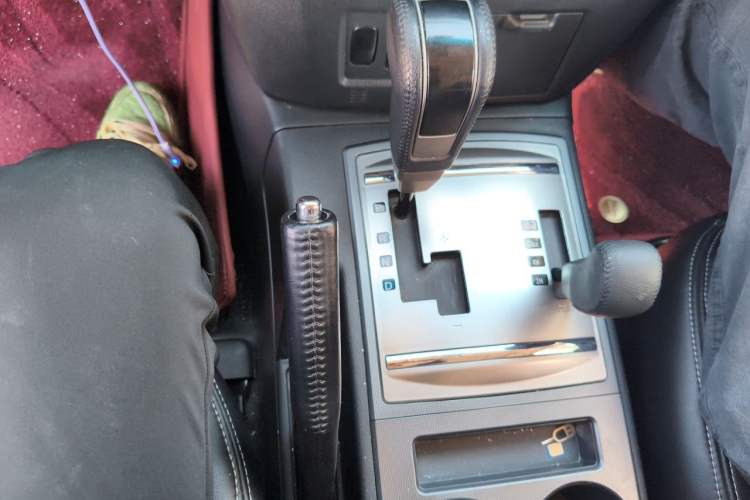 Used Mitsubishi Pajero 2015 3.0L Automatic Luxury Version China V Standard Gear Lever