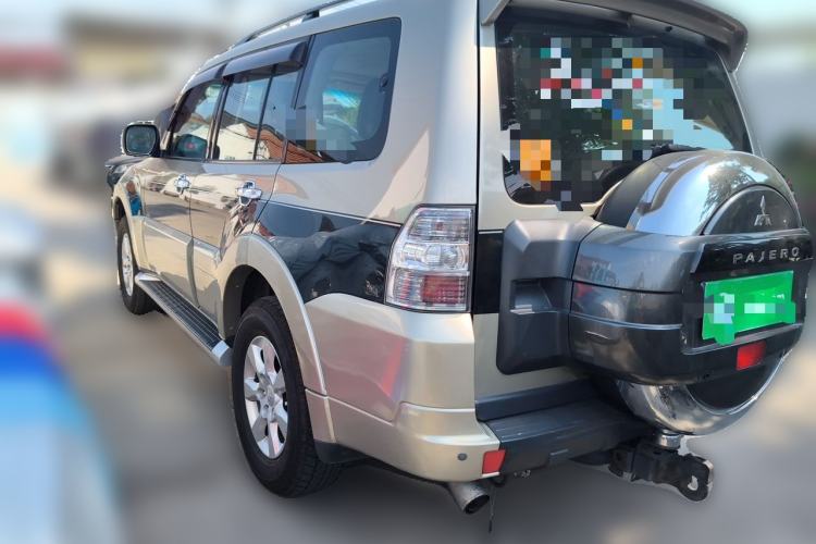 Used Mitsubishi Pajero 2015 3.0L Automatic Luxury Version China V Standard Rear Left 45 Deg