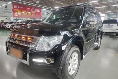 Used Mitsubishi Pajero 2016 3.0L Automatic Prestige Version China V Standard