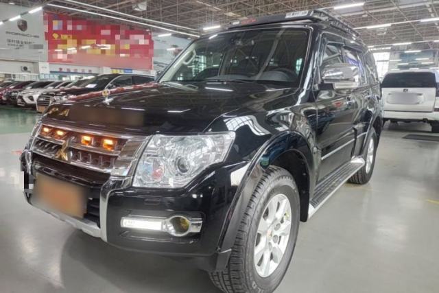 Used Mitsubishi Pajero 2016 3.0L Automatic Prestige Version China V Standard