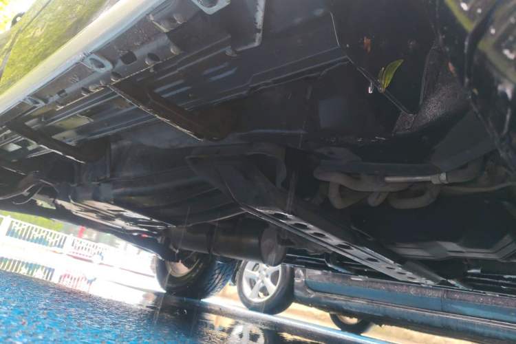 Used Mitsubishi Pajero 2016 3.0L Automatic Luxury Version China V Standard Chassis Front Right