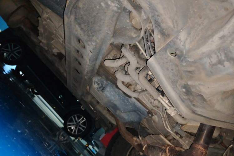 Used Mitsubishi Pajero 2016 3.0L Automatic Prestige Version China V Standard Chassis Front Right