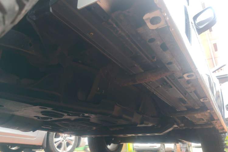 Used Mitsubishi Pajero 2016 3.0L Automatic Standard Version China V Standard Chassis Rear Right