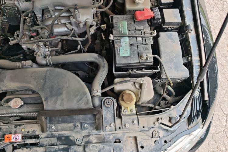 Used Mitsubishi Pajero 2016 3.0L Automatic Standard Version China V Standard Engine Bay Left