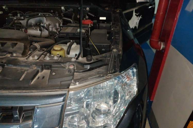 Used Mitsubishi Pajero 2016 3.0L Automatic Prestige Version China V Standard Engine Bay Left