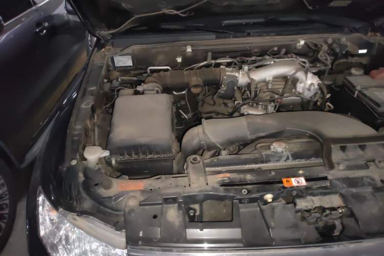 Used Mitsubishi Pajero 2016 3.0L Automatic Luxury Version China V Standard Engine Bay Right