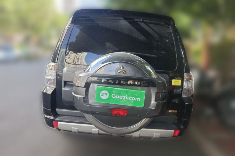 Used Mitsubishi Pajero 2016 3.0L Automatic Prestige Version China V Standard Exterior 4