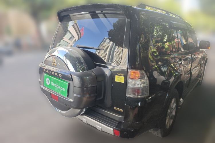 Used Mitsubishi Pajero 2016 3.0L Automatic Prestige Version China V Standard Exterior 5