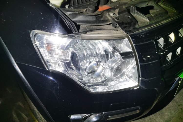 Used Mitsubishi Pajero 2016 3.0L Automatic Prestige Version China IV Standard Exterior 6