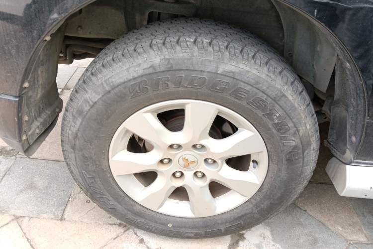 Used Mitsubishi Pajero 2016 3.0L Automatic Prestige Version China IV Standard Exterior 8