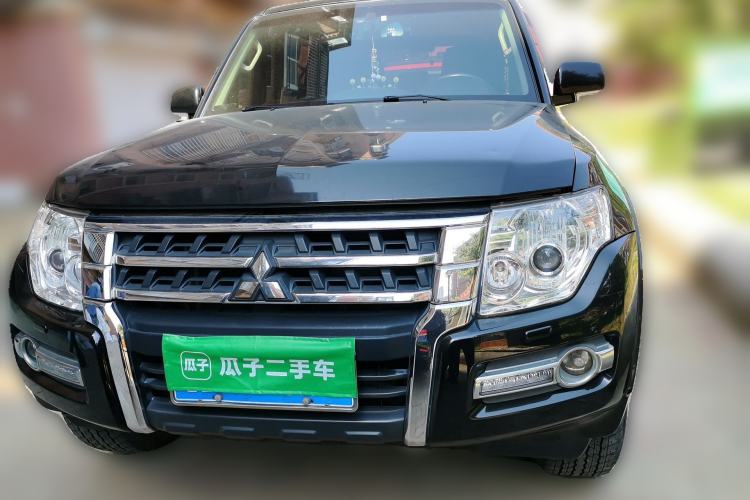 Used Mitsubishi Pajero 2016 3.0L Automatic Standard Version China V Standard Front