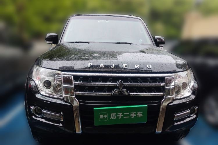 Used Mitsubishi Pajero 2016 3.0L Automatic Luxury Version China V Standard Front