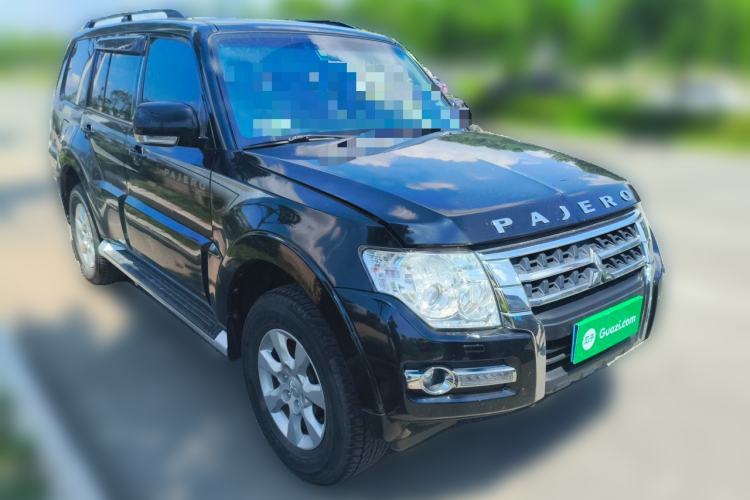 Used Mitsubishi Pajero 2016 3.0L Automatic Standard Version China V Standard Front Right 45 Deg