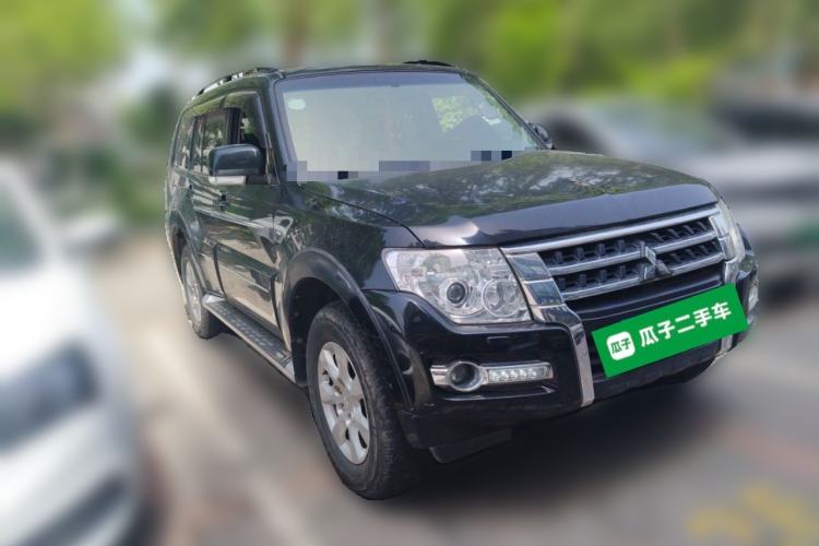 Used Mitsubishi Pajero 2016 3.0L Automatic Standard Version China V Standard Front Right 45 Deg