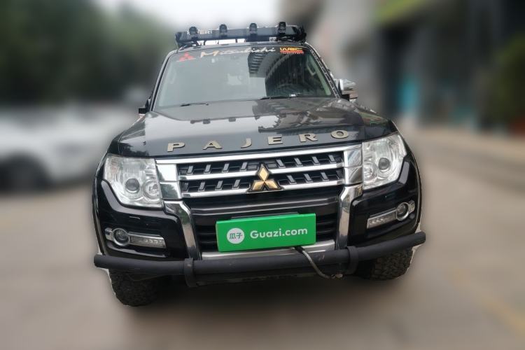 Used Mitsubishi Pajero 2016 3.0L Automatic Prestige Version China IV Standard Front