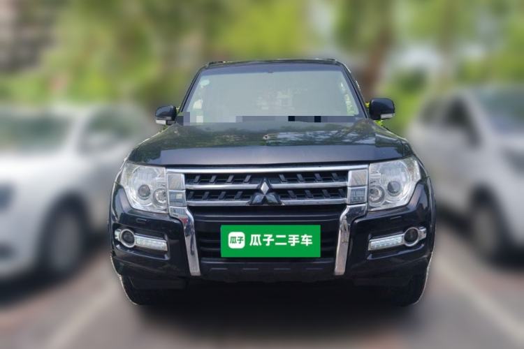 Used Mitsubishi Pajero 2016 3.0L Automatic Standard Version China V Standard Front