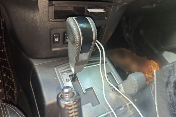 Used Mitsubishi Pajero 2016 3.0L Automatic Prestige Version China V Standard Gear Lever