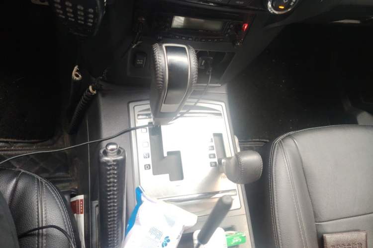 Used Mitsubishi Pajero 2016 3.0L Automatic Prestige Version China IV Standard Gear Lever