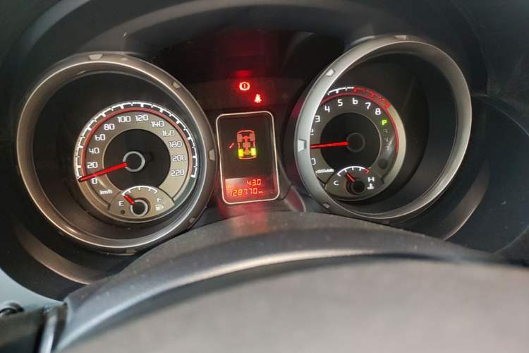 Used Mitsubishi Pajero 2016 3.0L Automatic Prestige Version China V Standard Instrument Cluster