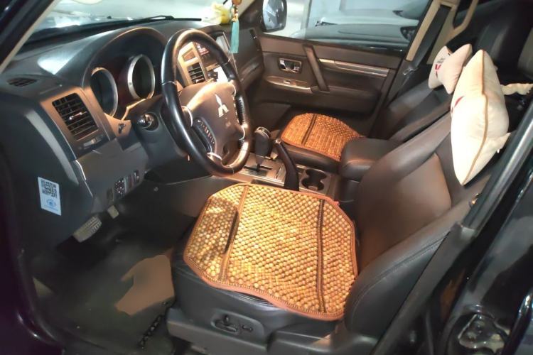 Used Mitsubishi Pajero 2016 3.0L Automatic Luxury Version China V Standard Left Front Seat