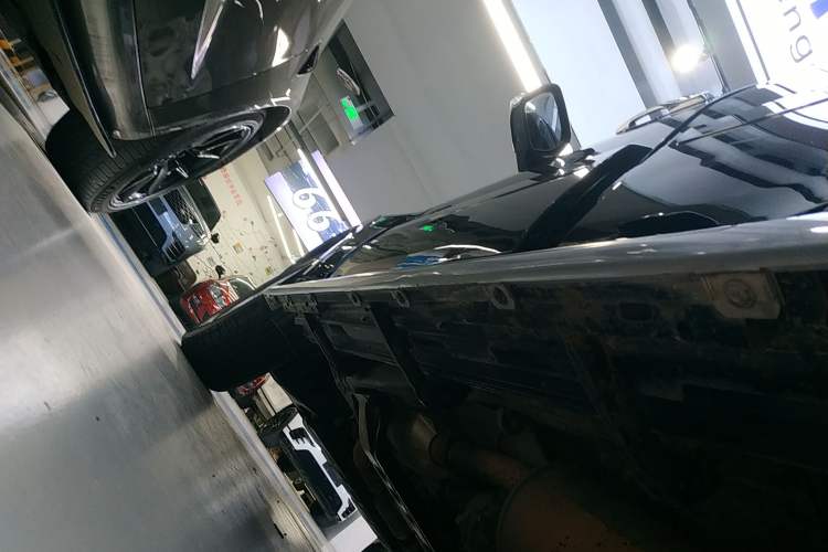 Used Mitsubishi Pajero 2016 3.0L Automatic Luxury Edition China IV Left Side Sill