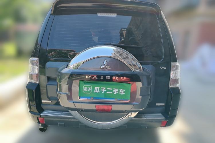 Used Mitsubishi Pajero 2016 3.0L Automatic Standard Version China V Standard Rear