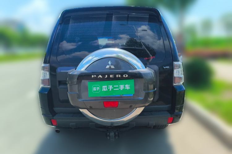 Used Mitsubishi Pajero 2016 3.0L Automatic Standard Version China V Standard Rear