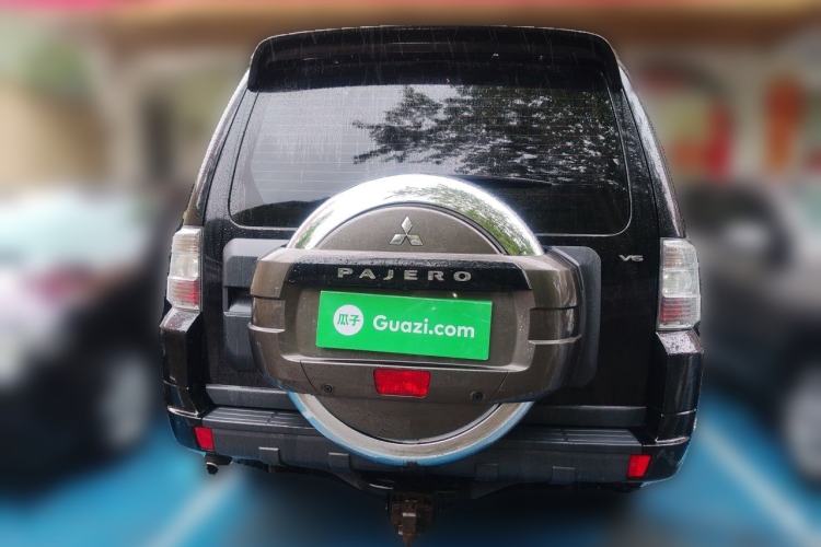 Used Mitsubishi Pajero 2016 3.0L Automatic Luxury Version China V Standard Rear