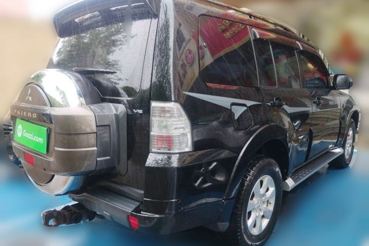 Used Mitsubishi Pajero 2016 3.0L Automatic Luxury Version China V Standard Rear Right 45 Deg