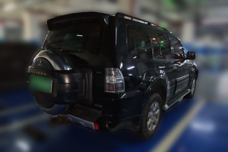 Used Mitsubishi Pajero 2016 3.0L Automatic Prestige Version China V Standard Rear Right 45 Deg