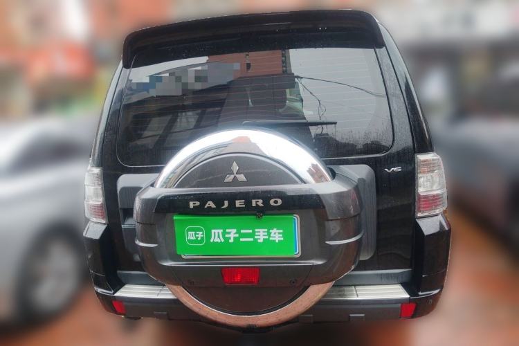 Used Mitsubishi Pajero 2016 3.0L Automatic Standard Version China V Standard Rear