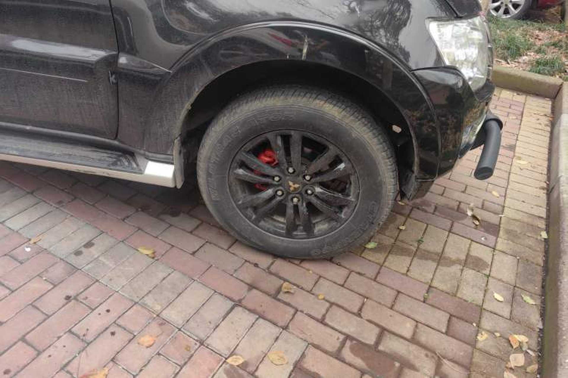Used Mitsubishi Pajero 2016 3.0L Automatic Prestige Version China V Standard Right Front Wheel Hub