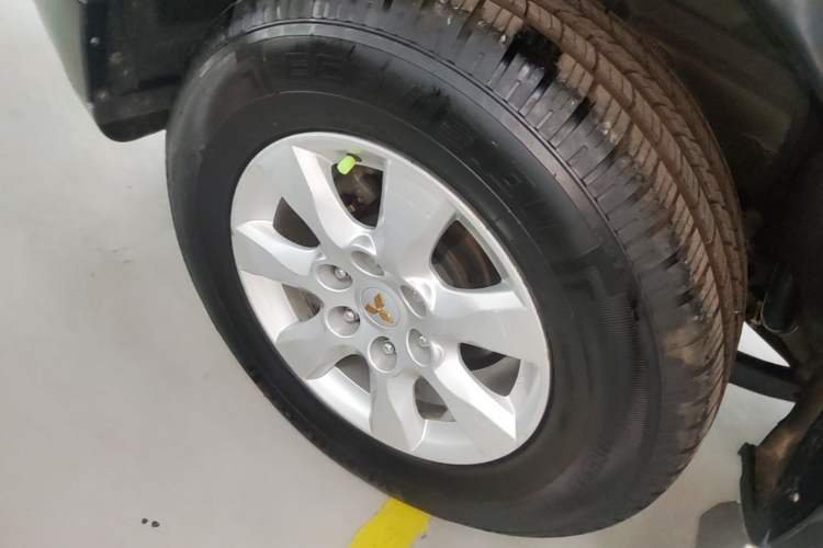 Used Mitsubishi Pajero 2016 3.0L Automatic Prestige Version China V Standard Right Rear Wheel Hub